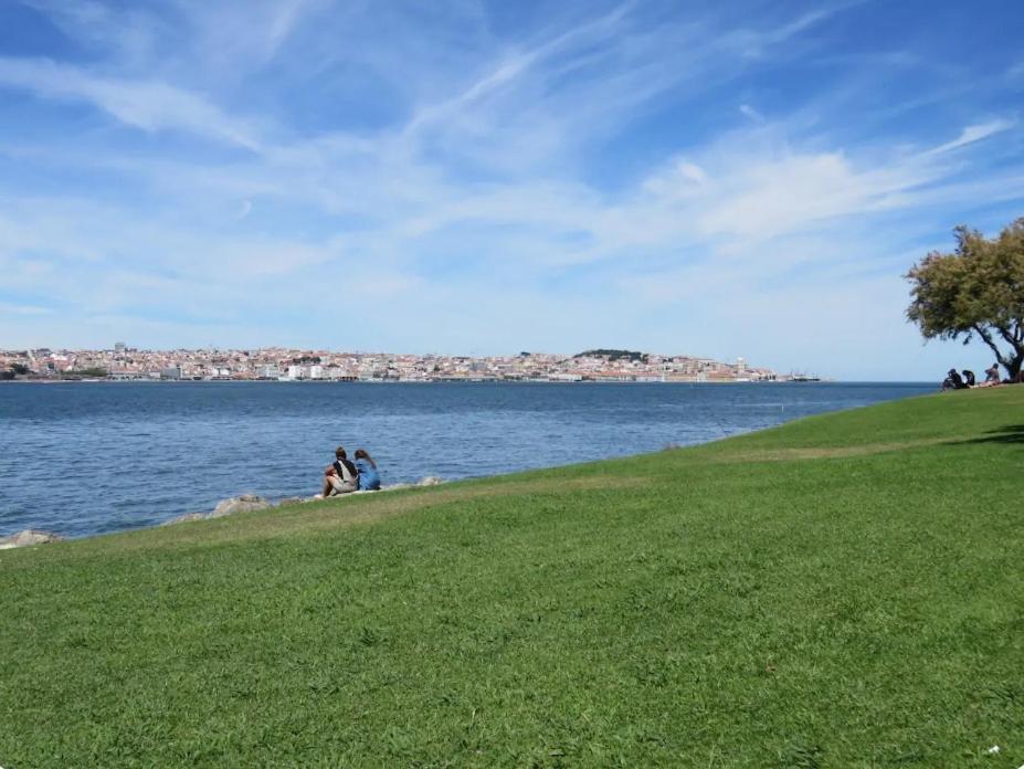 Tejo I Apartment Almada Exterior photo